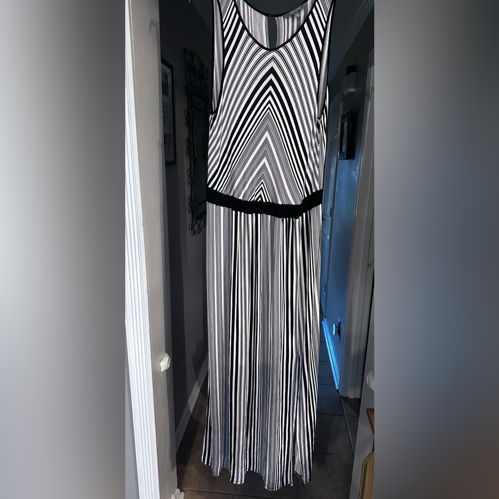 Daisy Fuentes maxi dress size large